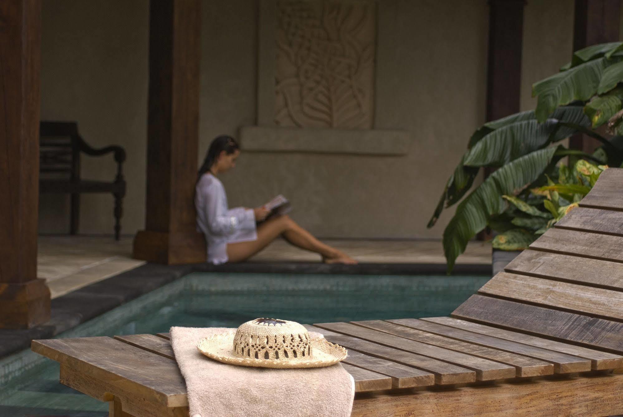 Te Manava Luxury Villas And Spa Muri Exterior photo